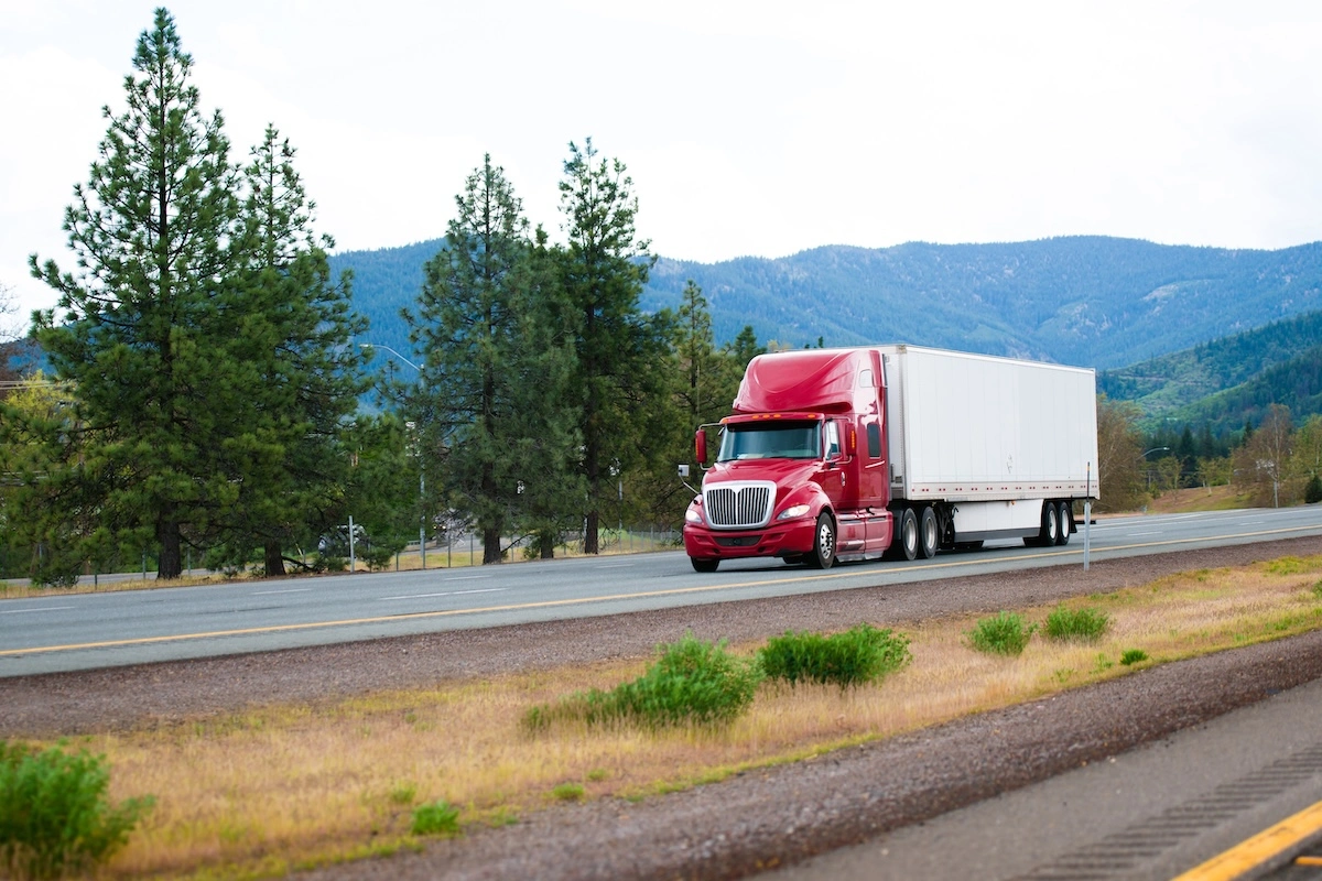 Dry Vans rentals trucking EtTransport